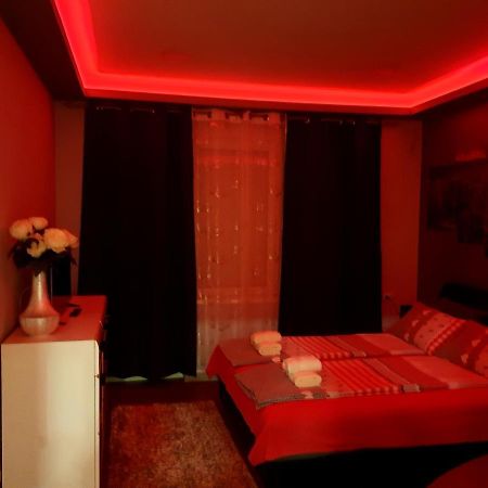 Ceca Apartman Ni Buitenkant foto