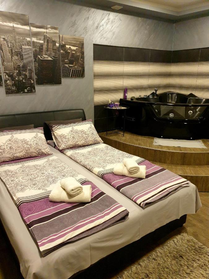 Ceca Apartman Ni Buitenkant foto