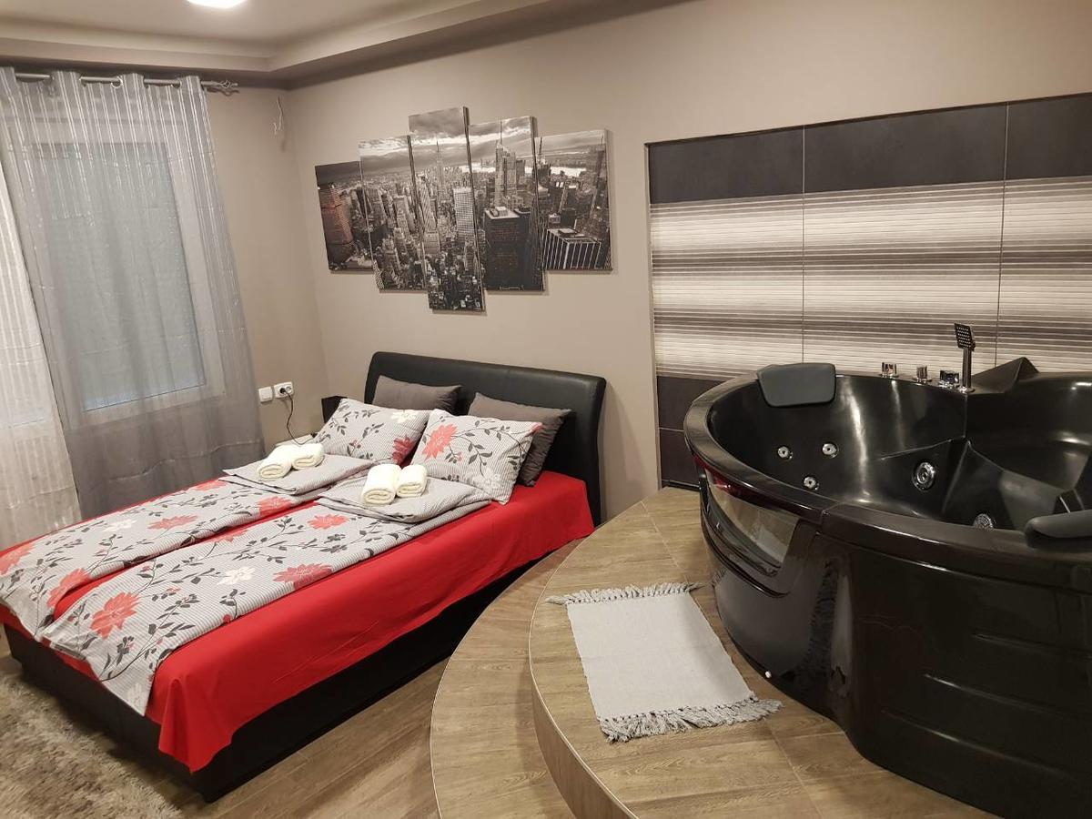 Ceca Apartman Ni Buitenkant foto
