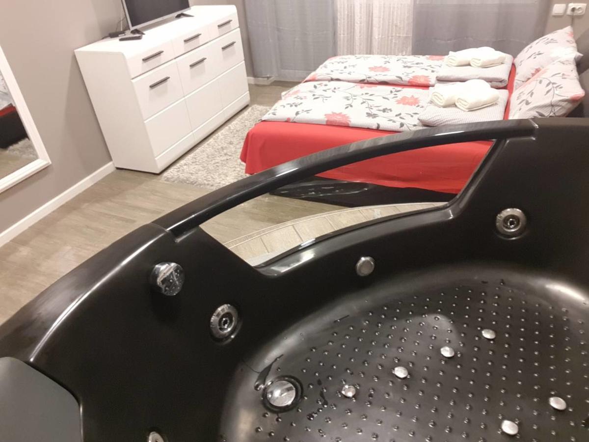 Ceca Apartman Ni Buitenkant foto