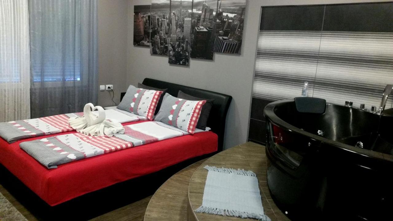 Ceca Apartman Ni Buitenkant foto